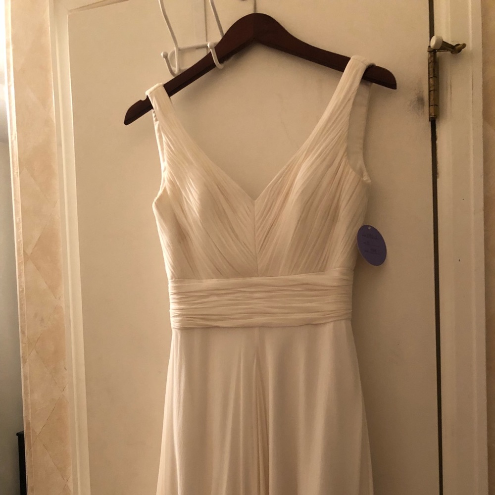 Wedding dress - size 10 but fits more like a 2-4